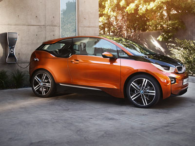 Πάνω από… 100.000 οδηγοί περιμένουν την ηλεκτρική BMW